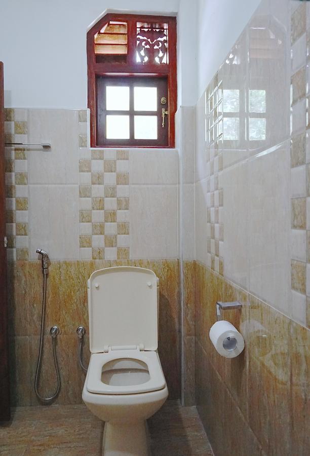 Dream House Hotel Dikwella Bagian luar foto
